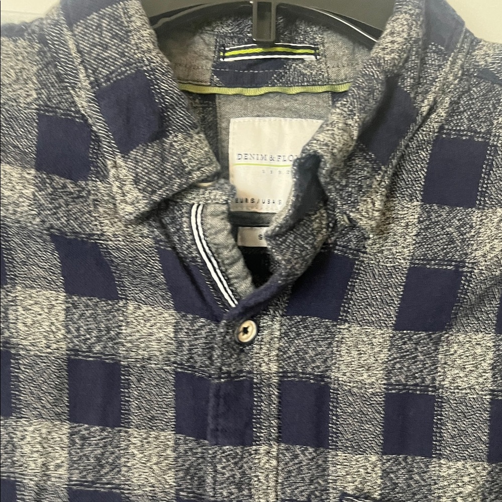 Denim & Flower Buffalo Plaid Button Down Shirt – Size SM